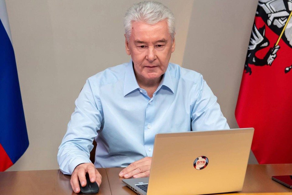 Сергей Собянин проголосовал с ноутбука на выборах депутатов муниципальных образований Москвы